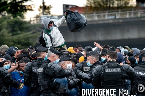 Evacuation du camp de migrants de Saint-Denis.