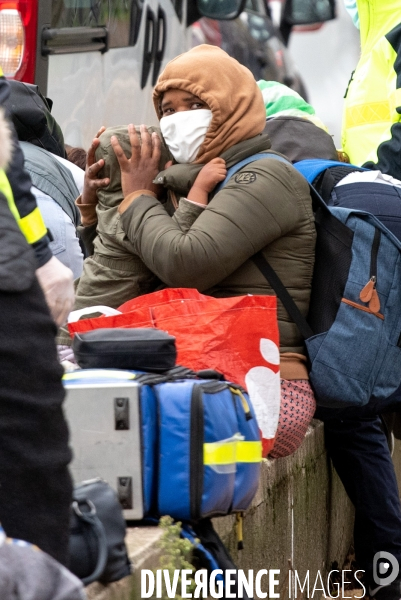 Evacuation du camp de migrants de Saint-Denis.