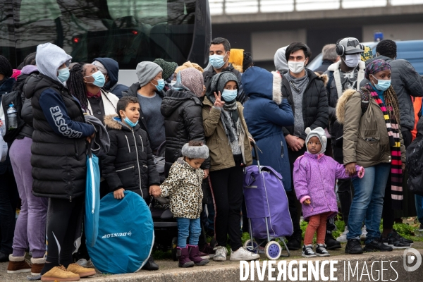 Evacuation du camp de migrants de Saint-Denis.