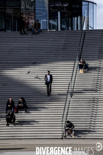 Reconfinement Paris la Defense 12112020