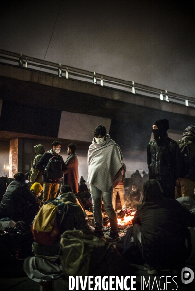 Evacuation du camp de migrants et refugies de saint-denis.