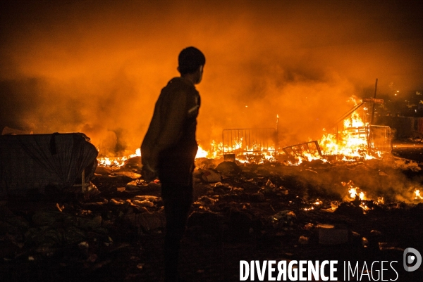 Evacuation du camp de migrants et refugies de saint-denis.