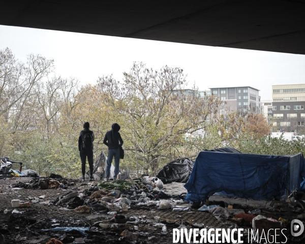 Evacuation du camp de réfugié à Saint Denis