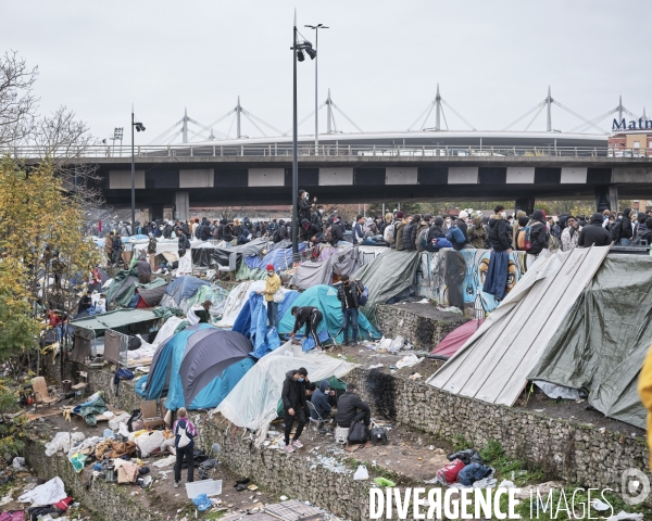 Evacuation du camp de réfugié à Saint Denis