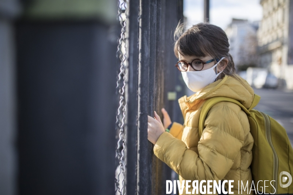 Reconfinement Sur le chemin de l école