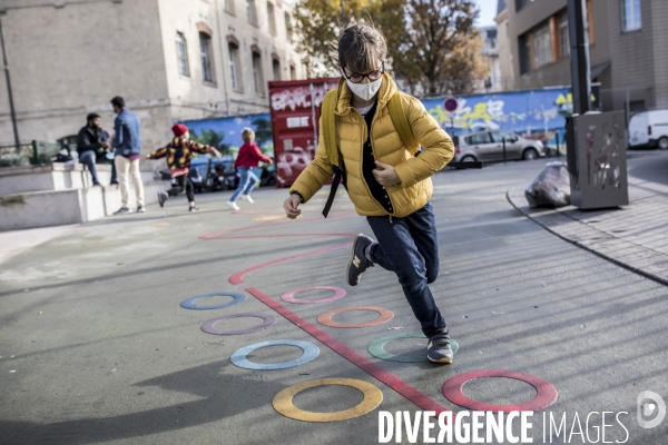 Reconfinement Sur le chemin de l école