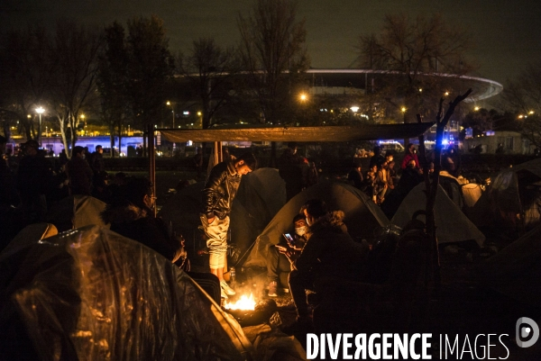 Evacuation du camp de migrants et refugies de saint-denis.