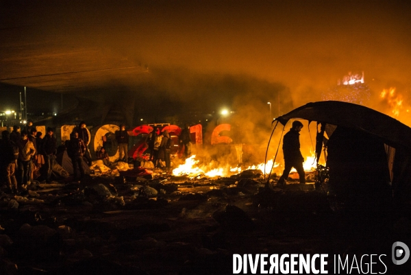 Evacuation du camp de migrants et refugies de saint-denis.