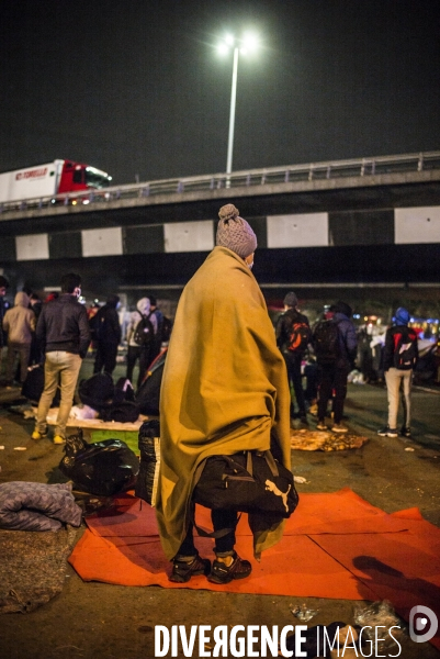 Evacuation du camp de migrants et refugies de saint-denis.