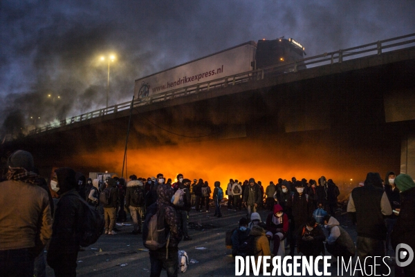 Evacuation du camp de migrants et refugies de saint-denis.