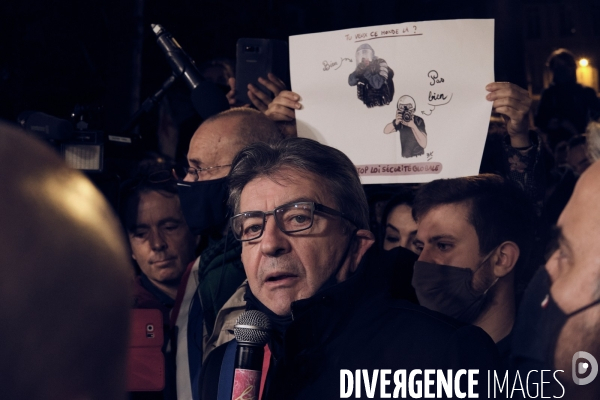 Manifestation Stop Sécurité Globale devant l Assemblée Nationale à Paris le 17 novembre 2020