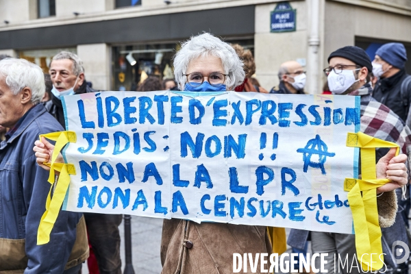 Contre la LPR Manifestation du mardi 17 novembre  à Paris place de la Sorbonne