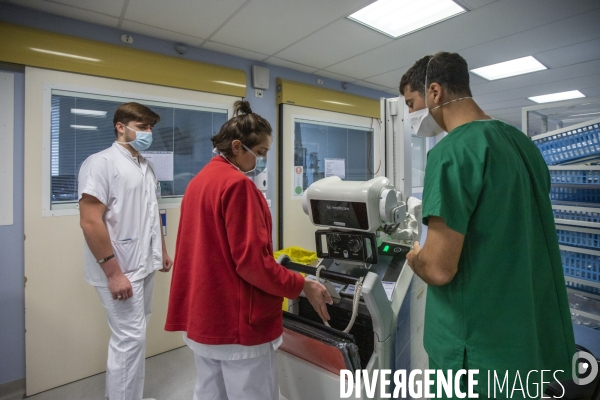Service de Réanimation Covid-19 de La Timone à Marseille.