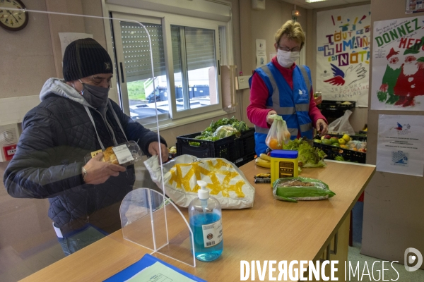 Distribution alimentaire pendant le confinement