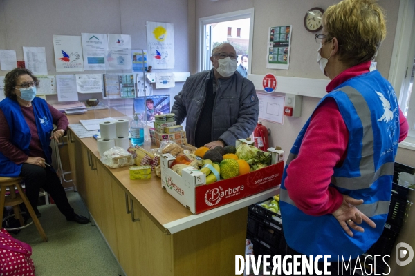 Distribution alimentaire pendant le confinement