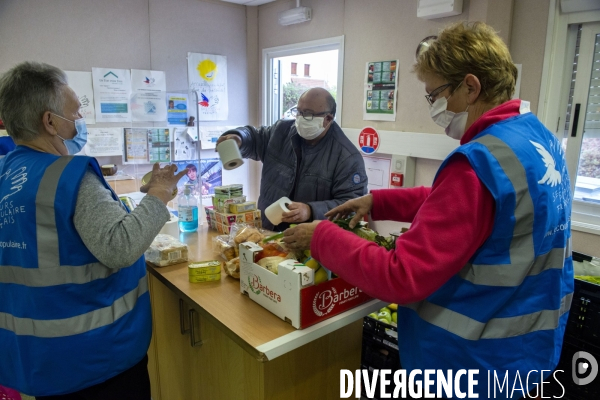 Distribution alimentaire pendant le confinement