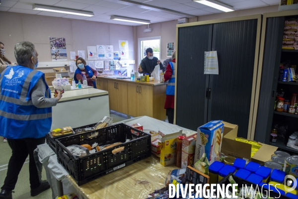 Distribution alimentaire pendant le confinement