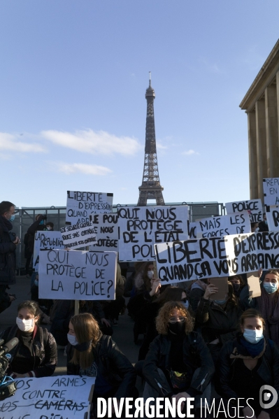 Manifestation contre l article 24