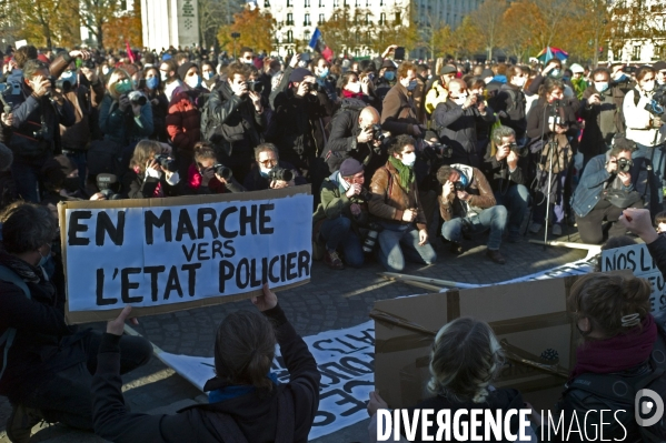 Manifestation contre l article 24