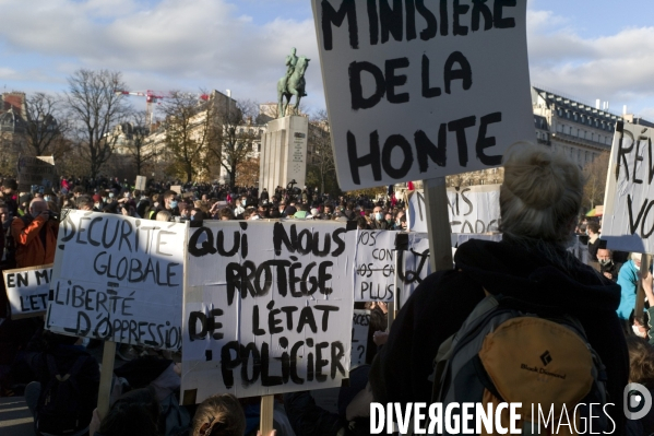 Manifestation contre l article 24