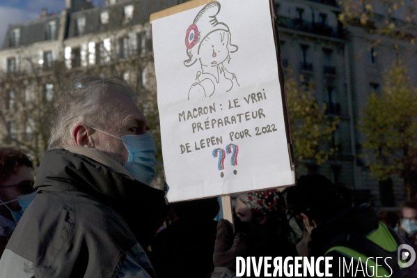 Manifestation contre l article 24