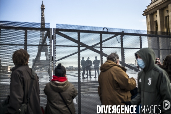 Rassemblement contre la loi de securite globale, place du trocadero.