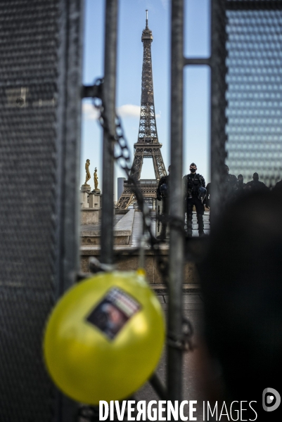 Rassemblement contre la loi de securite globale, place du trocadero.