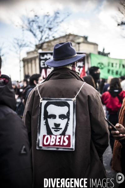Rassemblement contre la loi de securite globale, place du trocadero.