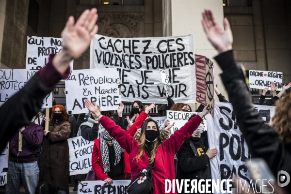 Rassemblement contre la loi de securite globale, place du trocadero.
