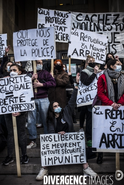 Rassemblement contre la loi de securite globale, place du trocadero.