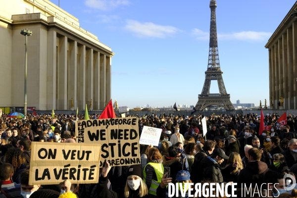 ManifestationÊ  ParisÊcontreÊlaÊloi Sécurité globale. Demonstrate against The global security law.