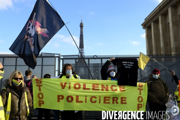 ManifestationÊ  ParisÊcontreÊlaÊloi Sécurité globale. Demonstrate against The global security law.
