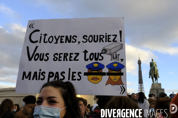 Manifestation à Paris contre la loi Sécurité globale. Demonstrate against The global security law.