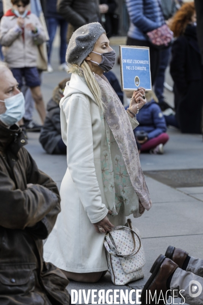 Rassemblement catholique et prière de rue à Bordeaux pour demander l autorisation de la messe dominicale