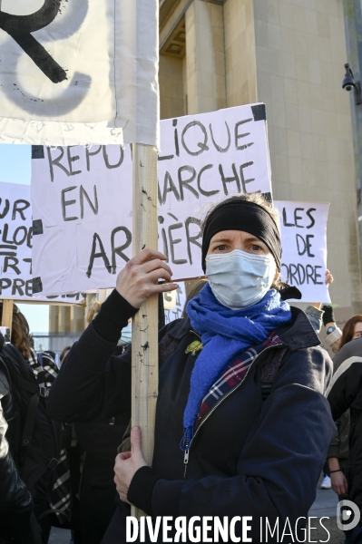 Manifestation contre le projet de loi SECURITE GLOBALE PPL, Demonstration against new security law project against freedom of information.