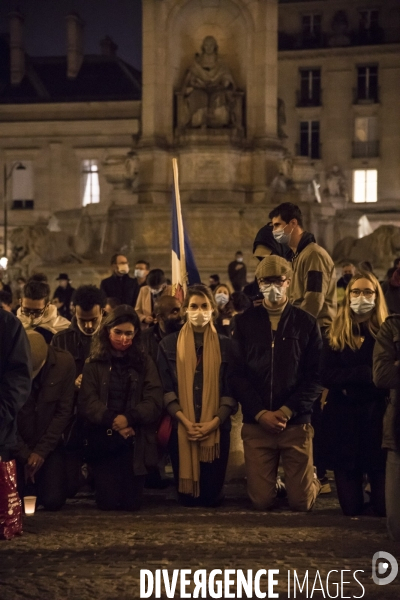 Prières de rue devant l église Saint-Sulpice