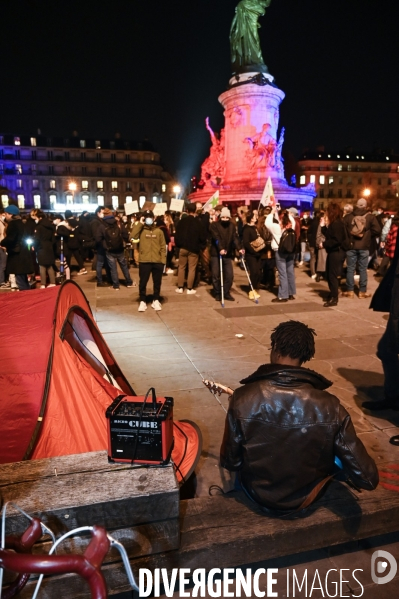 Rassemblement en soutien aux migrants expulsés la veille de la Place de la République.