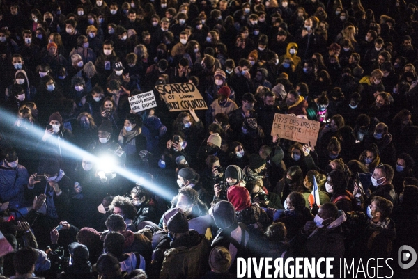 Rassemblement en soutien aux refugies a la rue.