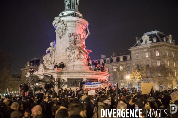 Manifestation contre les violences policières après l évacuation violente de migrants