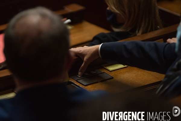 Loi de sécurité globale et questions au gouvernement. Assemblée nationale