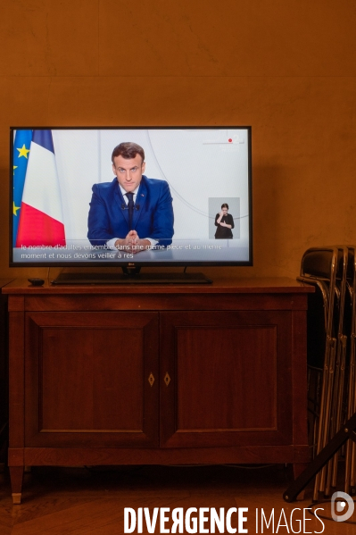 Emmanuel Macron. Discours télévisé sur l épidémie de coronavirus.