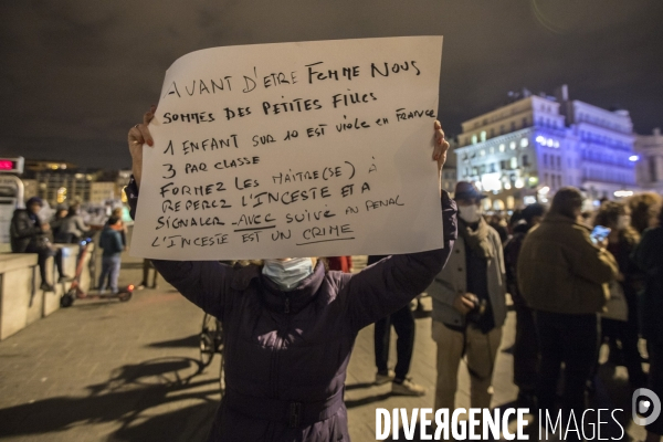 Marche de la nuit féministe à Marseille.