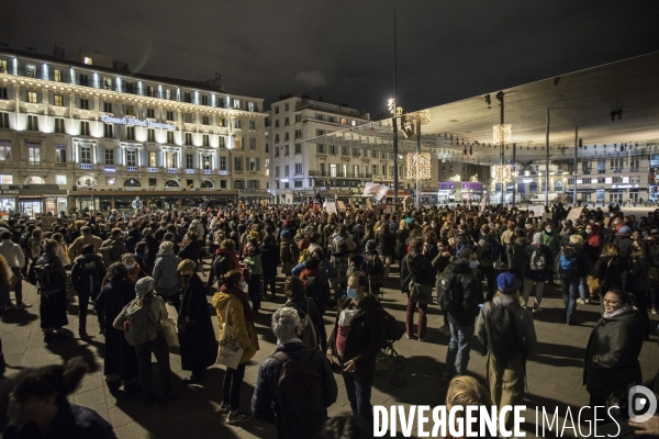 Marche de la nuit féministe à Marseille.