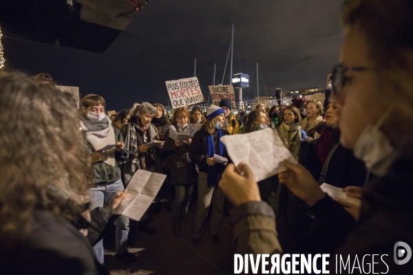 Marche de la nuit féministe à Marseille.