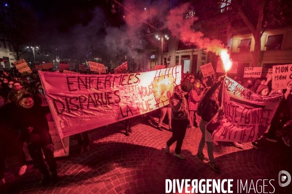 Marche de la nuit féministe à Marseille.