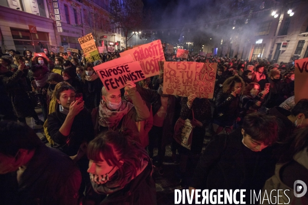 Marche de la nuit féministe à Marseille.