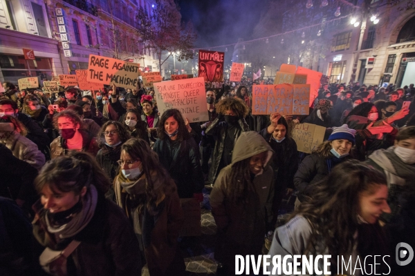 Marche de la nuit féministe à Marseille.