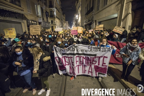 Marche de la nuit féministe à Marseille.