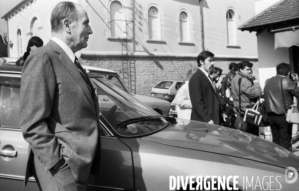 Années 80 : Vote de François Mitterrand pour les élections législatives 1986