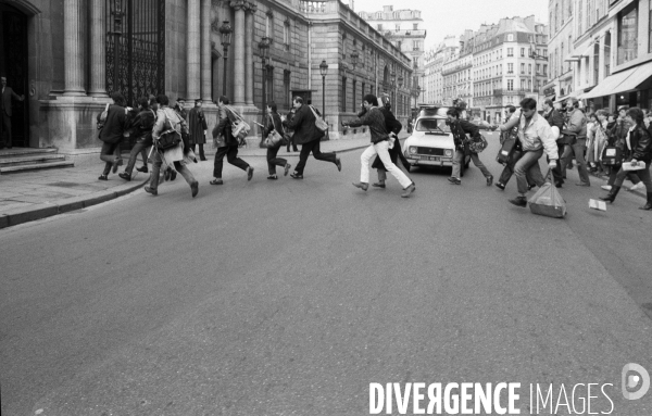 Années 80: changement de gouvernement